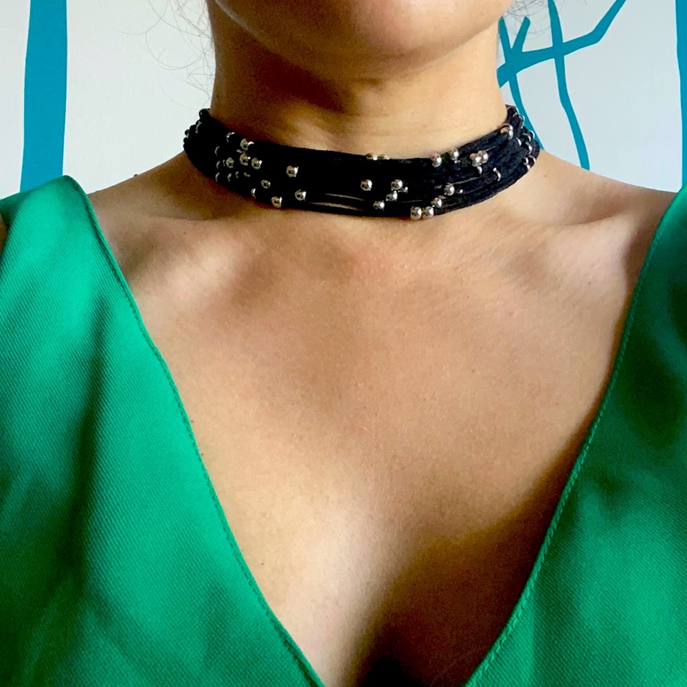 Necklace choker